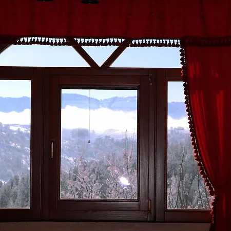 Aetia-tsiourgiaka Otel *